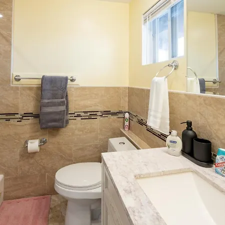 90 - 4Br Dorchester - Sleek Apt Near Marina Bay Boston Exterior photo