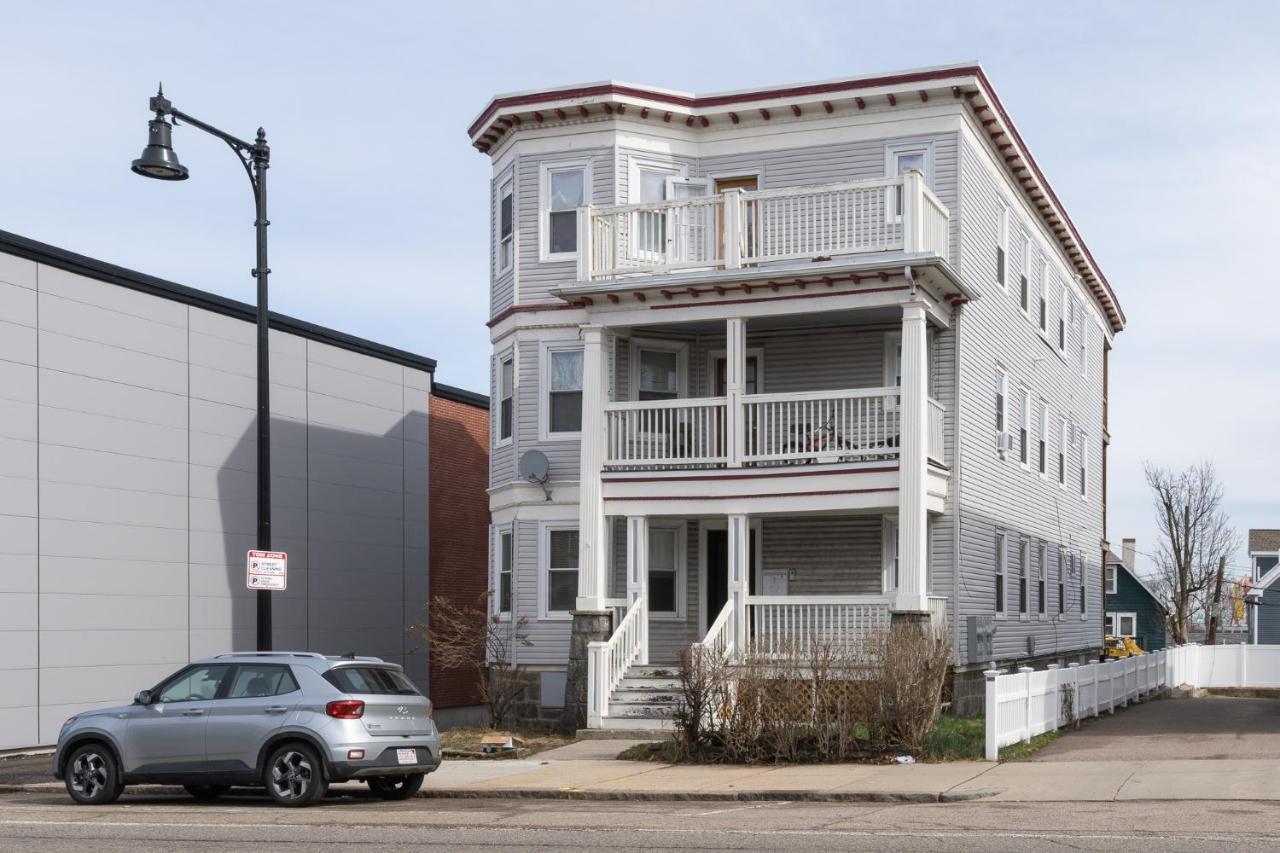 90 - 4Br Dorchester - Sleek Apt Near Marina Bay Apartment Boston