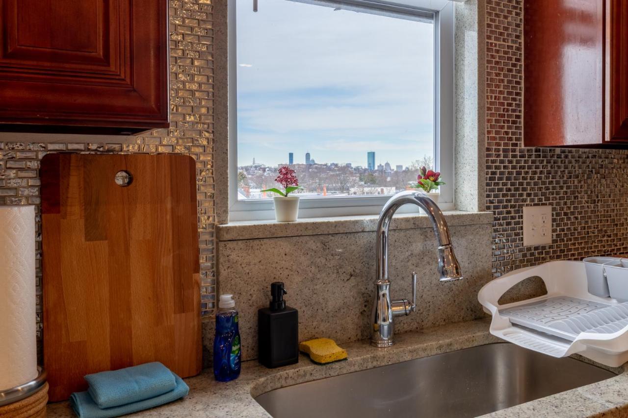 90 - 4Br Dorchester - Sleek Apt Near Marina Bay Boston