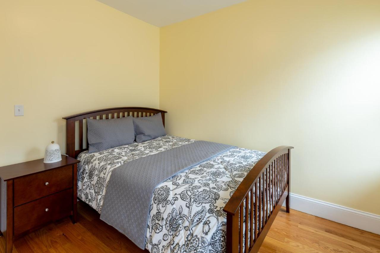 90 - 4br Dorchester - Sleek Near Marina Bay Apartment